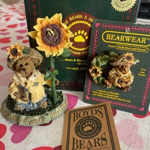 Boyds Bears Sunflower Bear Figurine — Yellow, Green & Brown